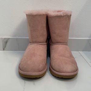 Pretty pink crystal UGG girls Baily Bow Water Resistant boots.